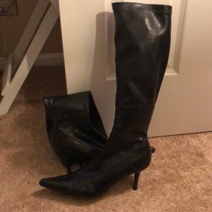Used black stretch boots